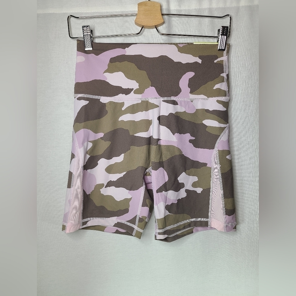 Aerie Offline Goals Bike Short size Large- New with tags